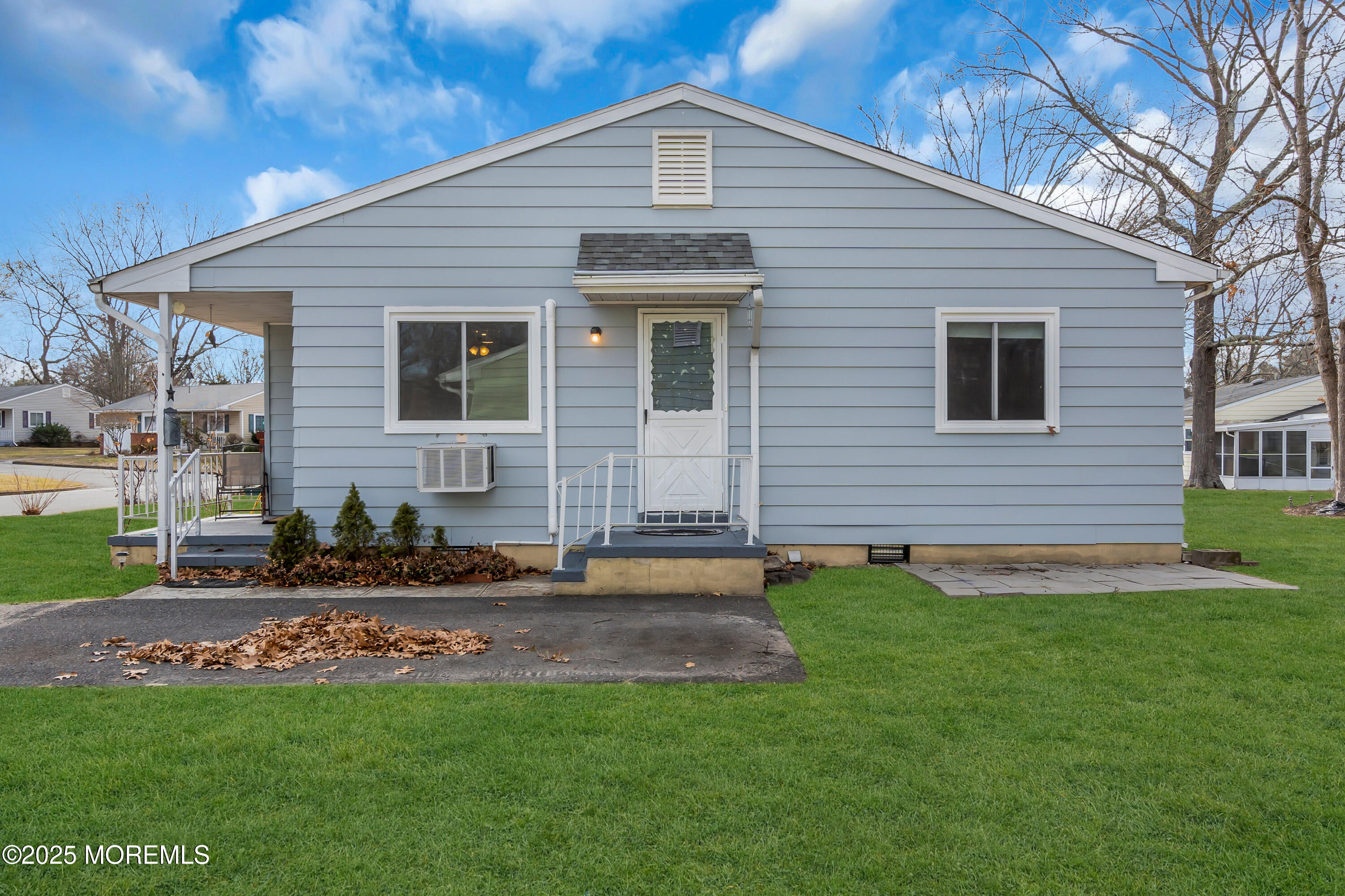 14 Nebraska Drive Whiting NJ 08759