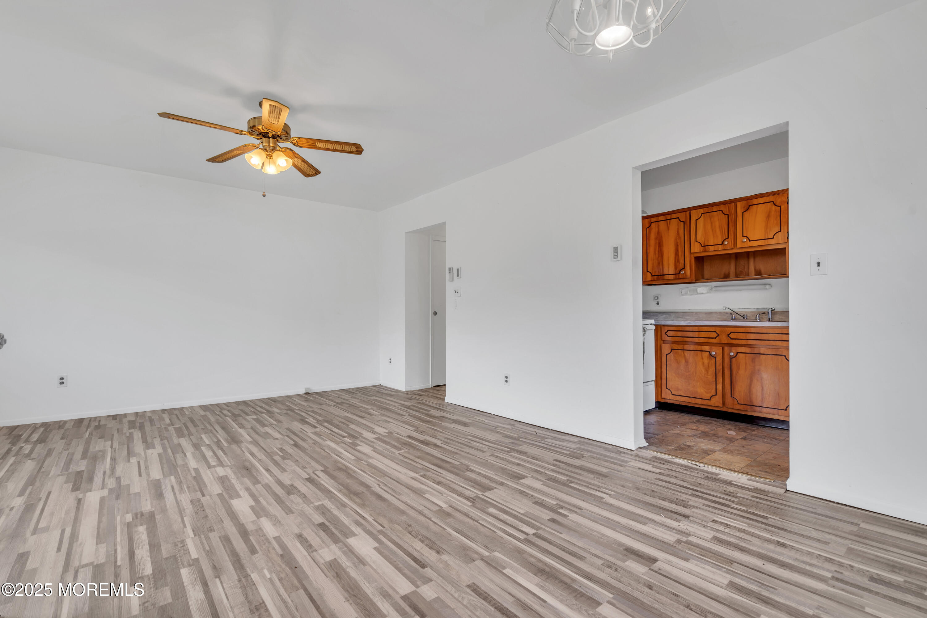 14 Nebraska Drive Whiting NJ 08759