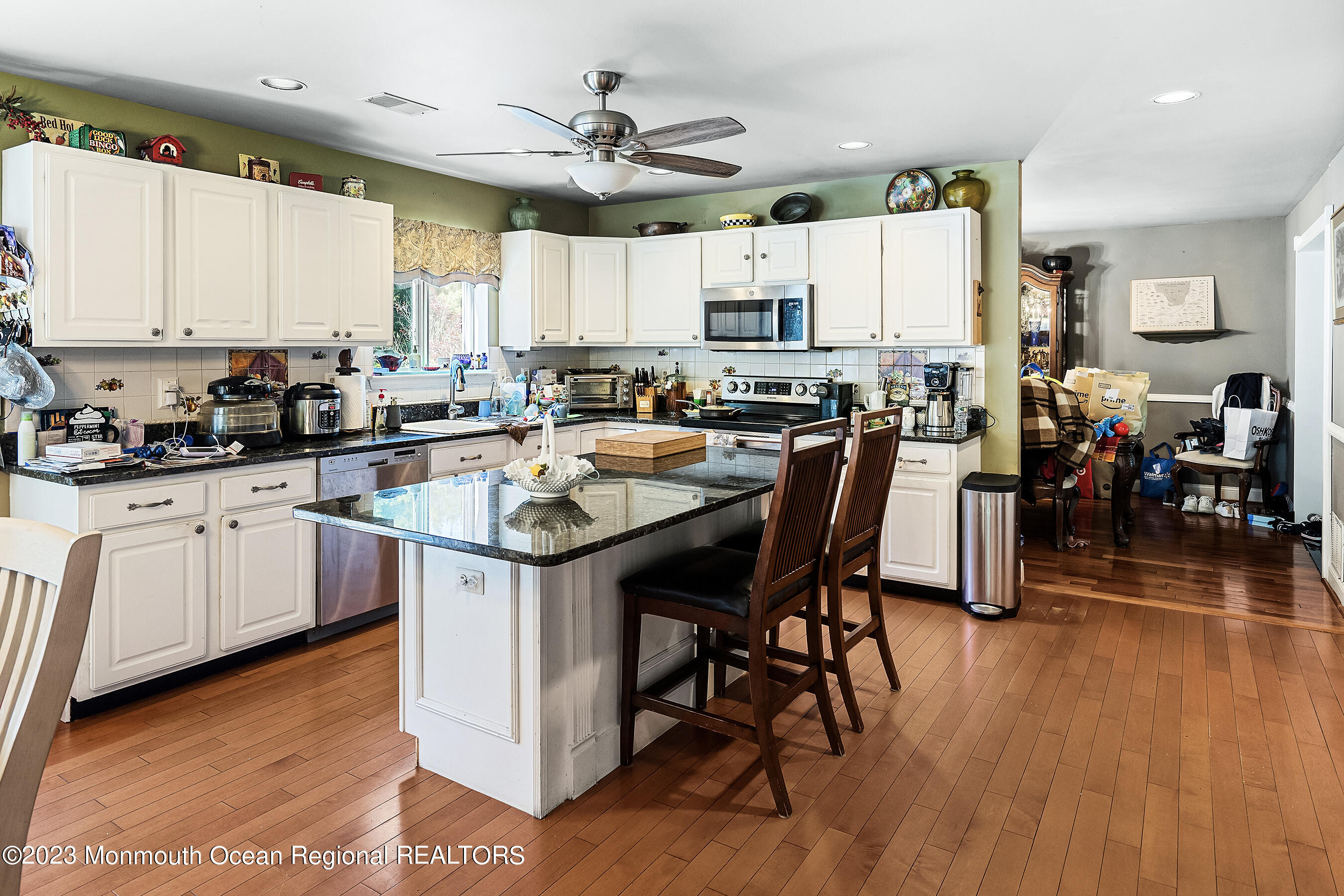 2 Twin Oaks Court Jackson NJ 08527