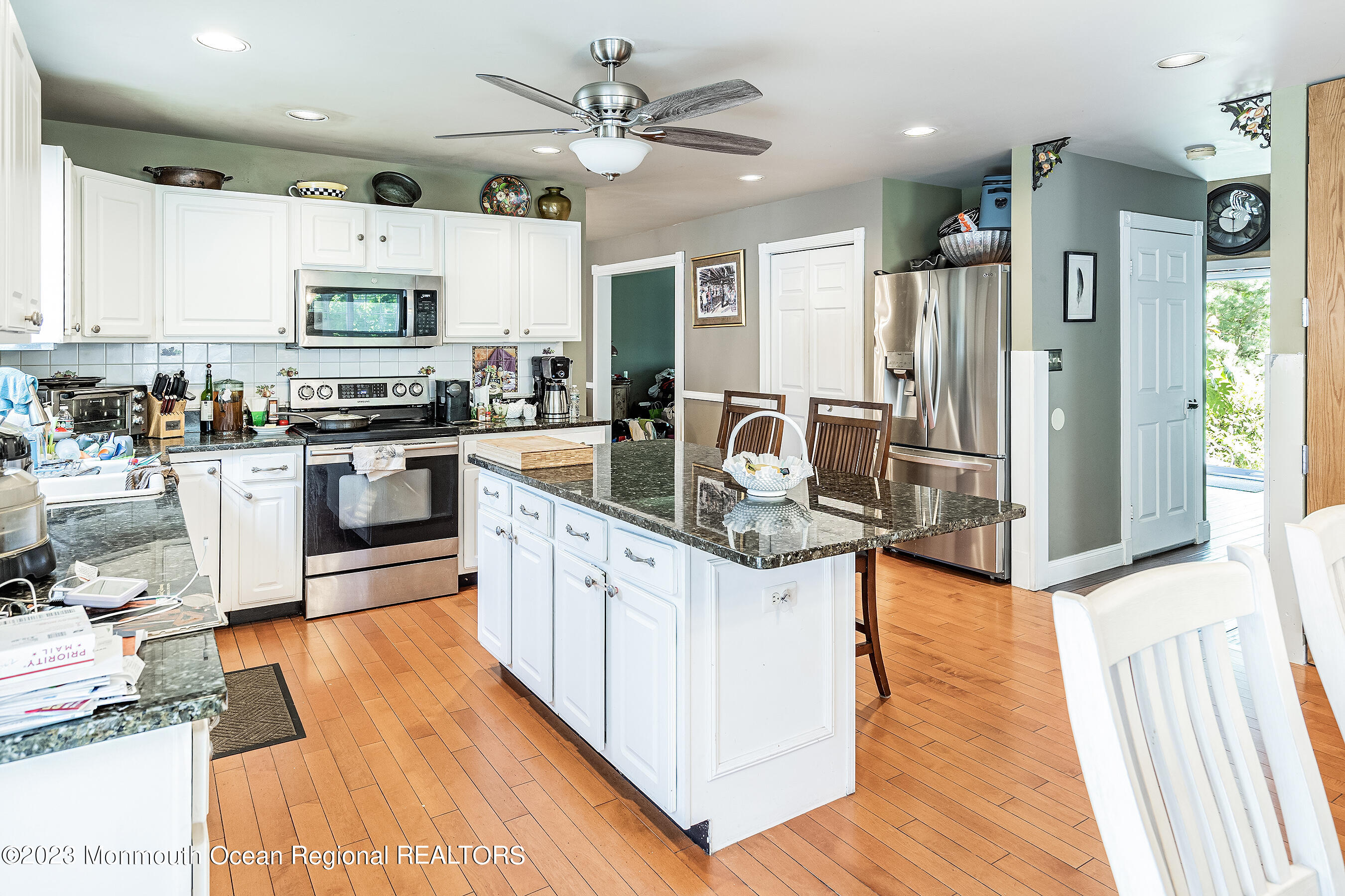 2 Twin Oaks Court Jackson NJ 08527