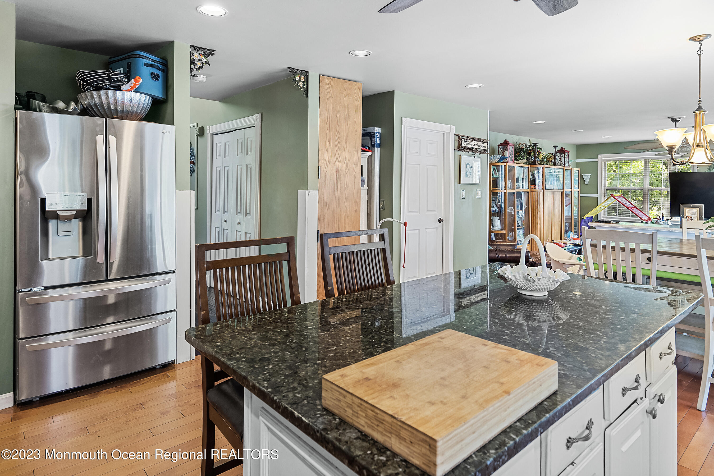 2 Twin Oaks Court Jackson NJ 08527