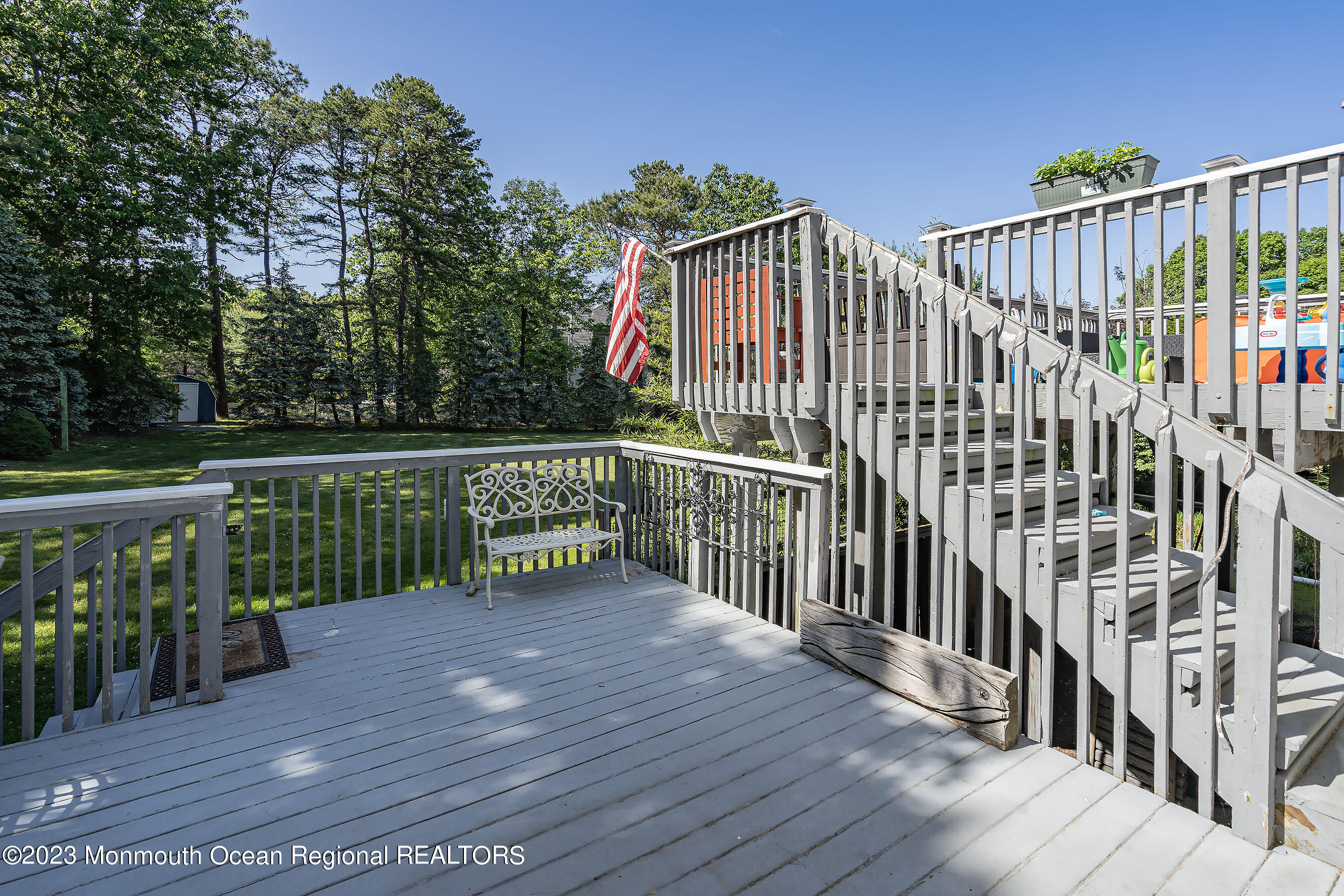 2 Twin Oaks Court Jackson NJ 08527