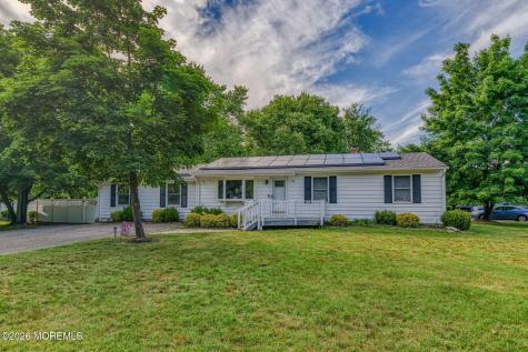 32 Brookside Drive Howell NJ 07731