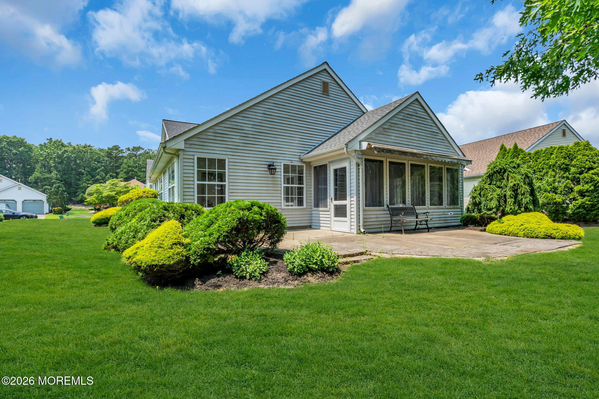 39 Strawberry Lane Lakewood NJ 08701