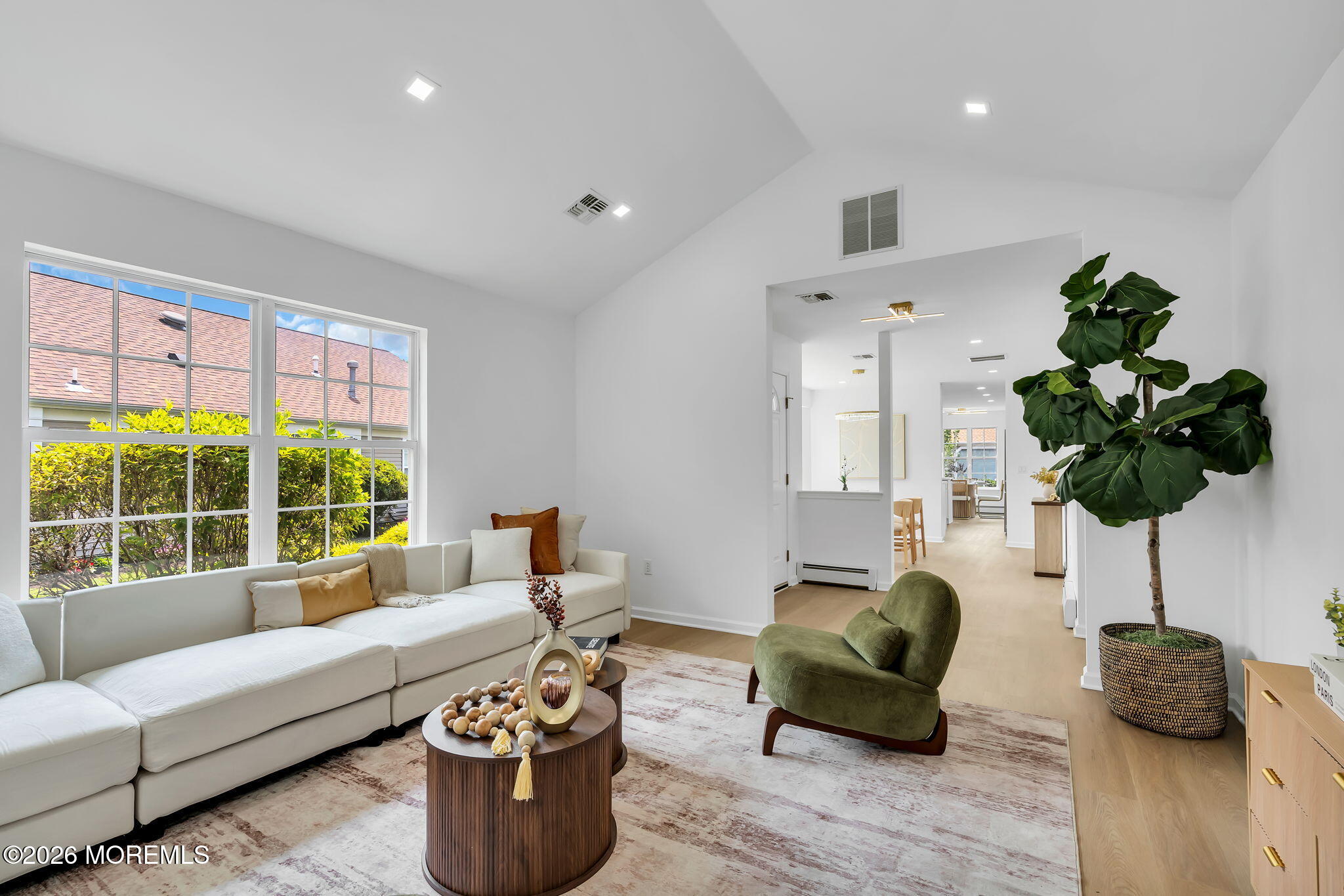 39 Strawberry Lane Lakewood NJ 08701