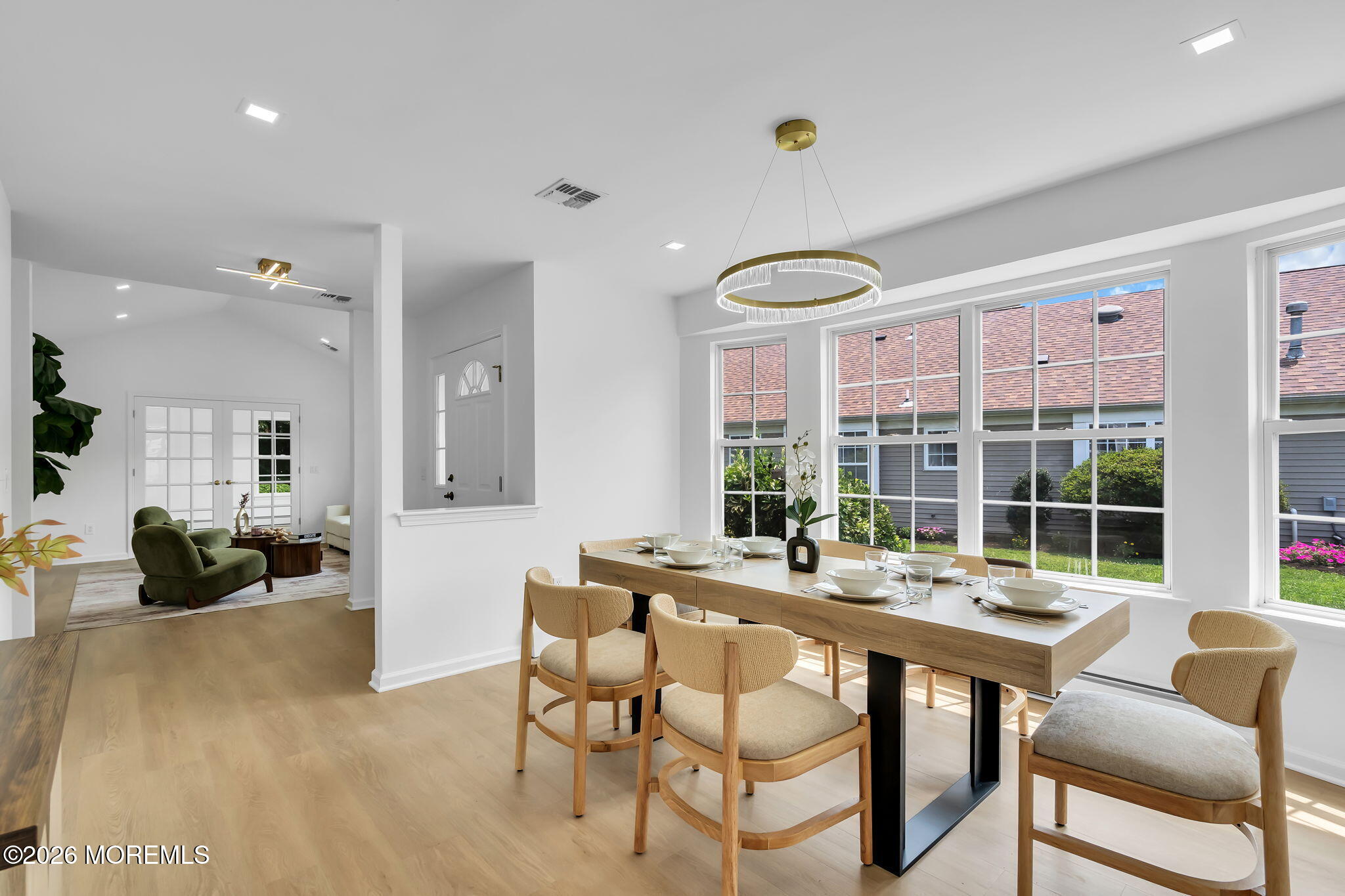 39 Strawberry Lane Lakewood NJ 08701