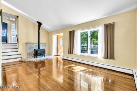 56 Stephenville Boulevard Red Bank NJ 07701