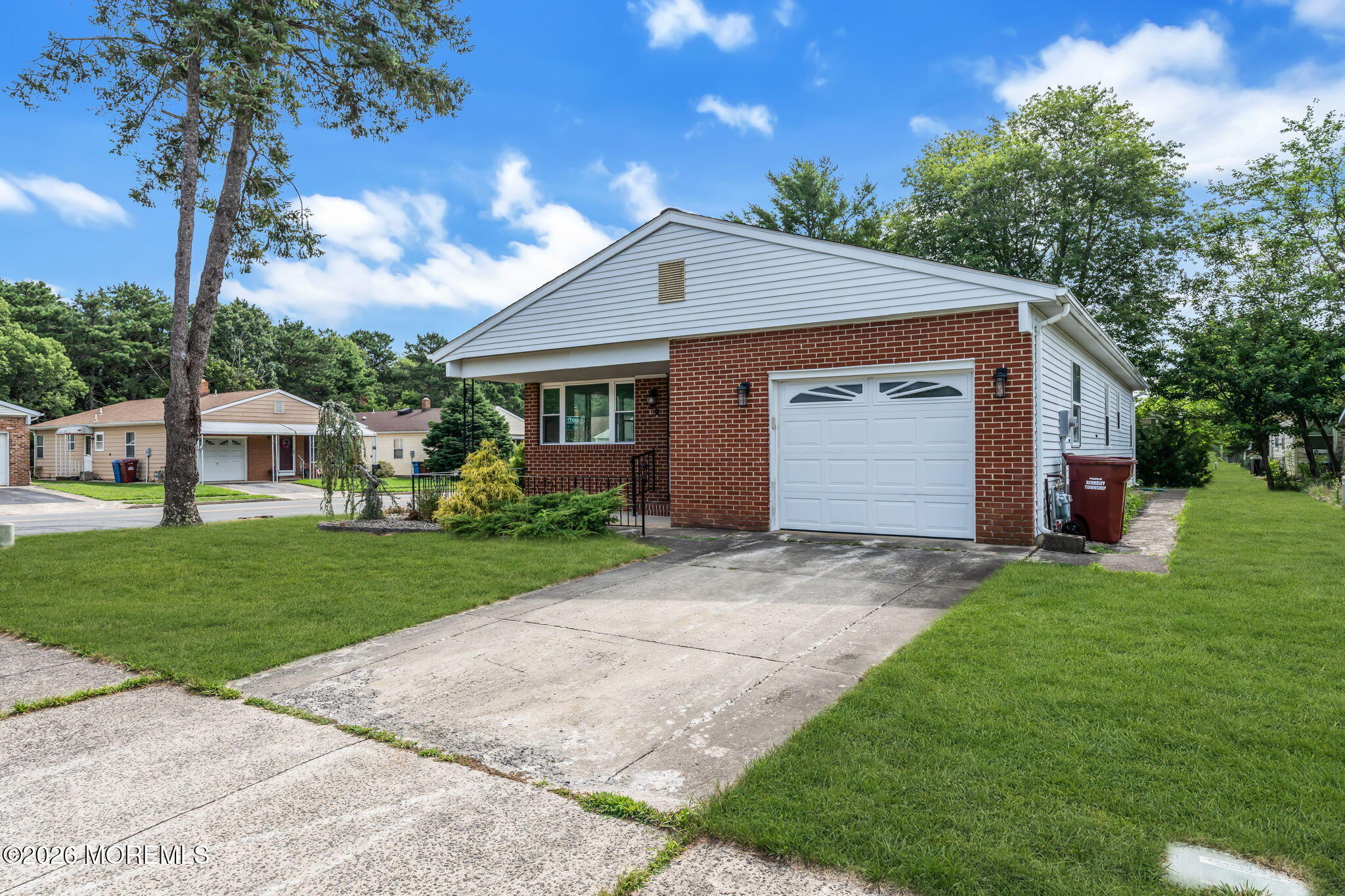 2 Ashcroft Lane Toms River NJ 08757