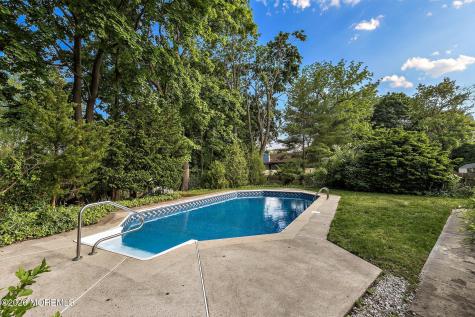 602 Homestead Road Brielle NJ 08730