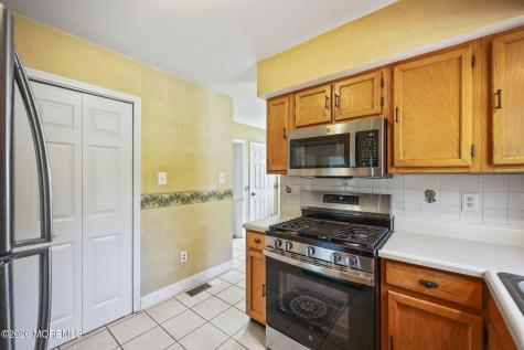 106 Brown Avenue Lakehurst NJ 08733
