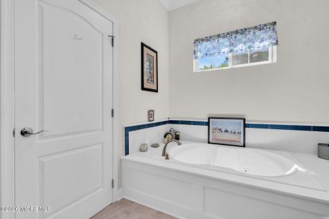 53 Silverside Road Lakewood NJ 08701