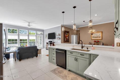 53 Silverside Road Lakewood NJ 08701