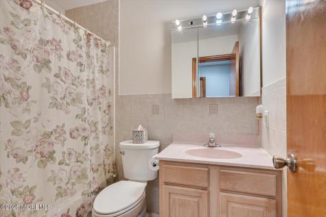 73 Windsor Drive Eatontown NJ 07724