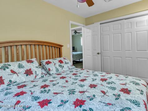 18 Beacon Drive Waretown NJ 08758