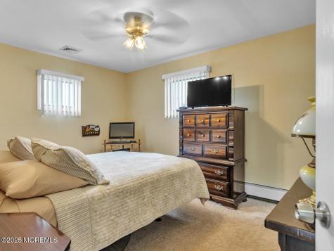 18 Beacon Drive Waretown NJ 08758