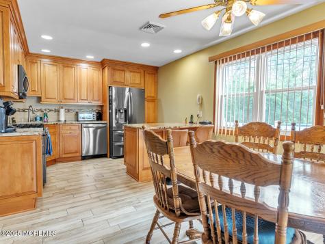 18 Beacon Drive Waretown NJ 08758