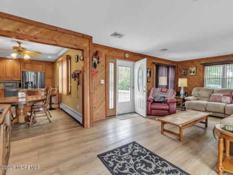 18 Beacon Drive Waretown NJ 08758