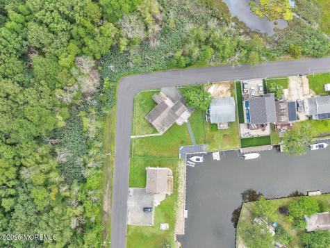 18 Beacon Drive Waretown NJ 08758