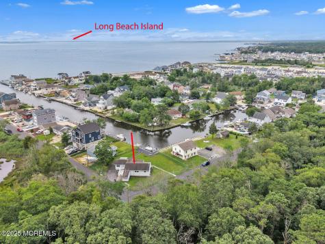 18 Beacon Drive Waretown NJ 08758
