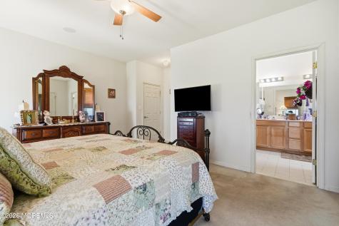 5 Holly Manor Court Helmetta NJ 08828