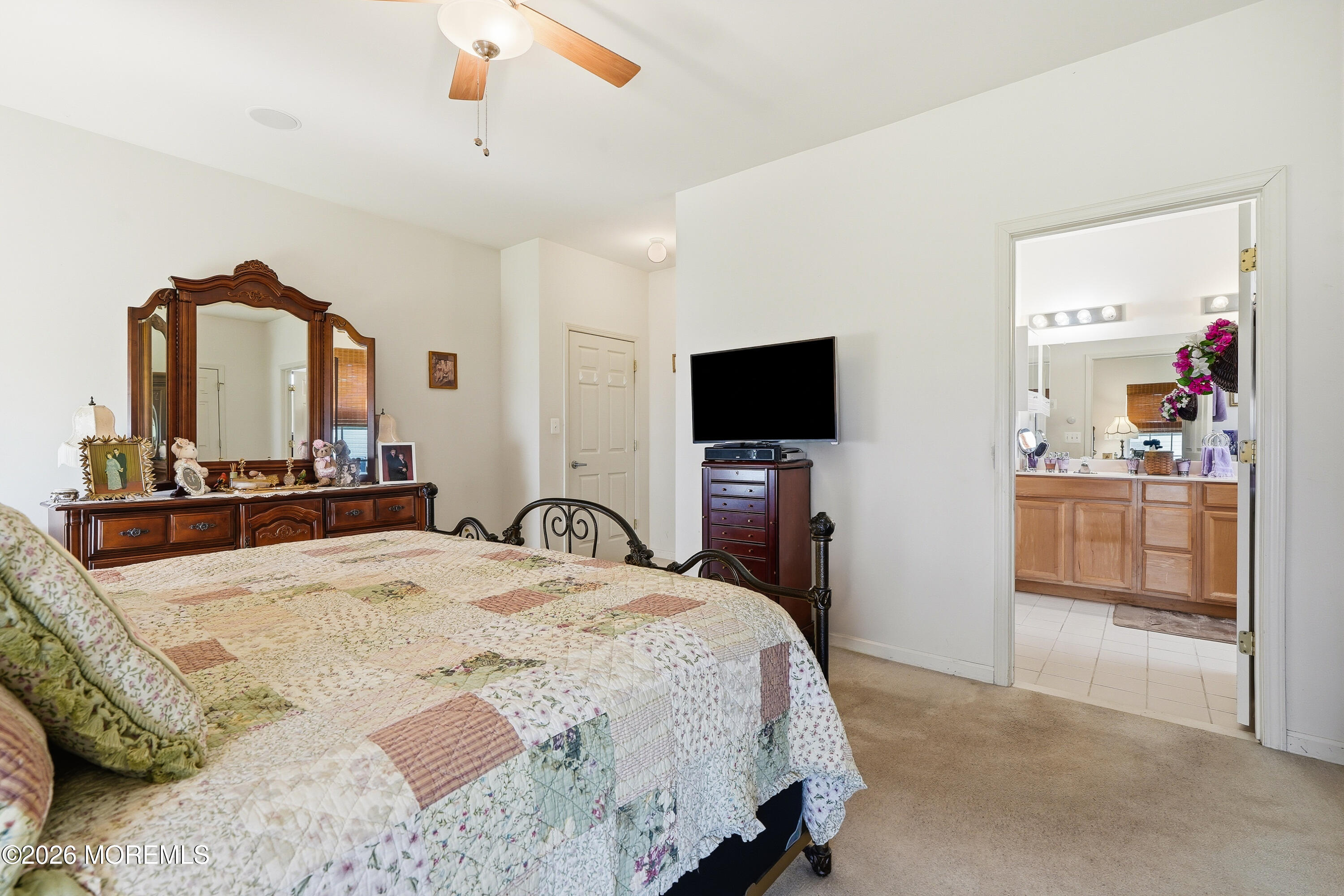 5 Holly Manor Court Helmetta NJ 08828