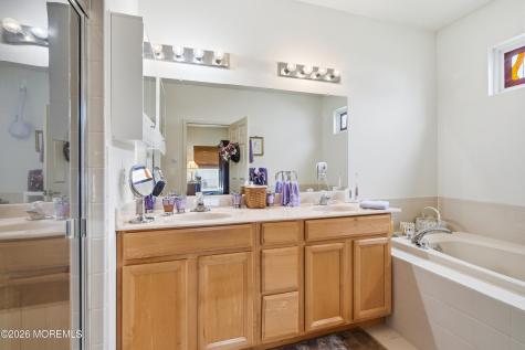 5 Holly Manor Court Helmetta NJ 08828