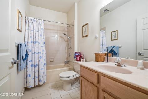 5 Holly Manor Court Helmetta NJ 08828