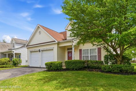5 Holly Manor Court Helmetta NJ 08828