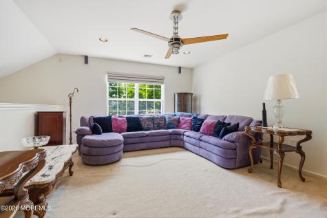 5 Holly Manor Court Helmetta NJ 08828