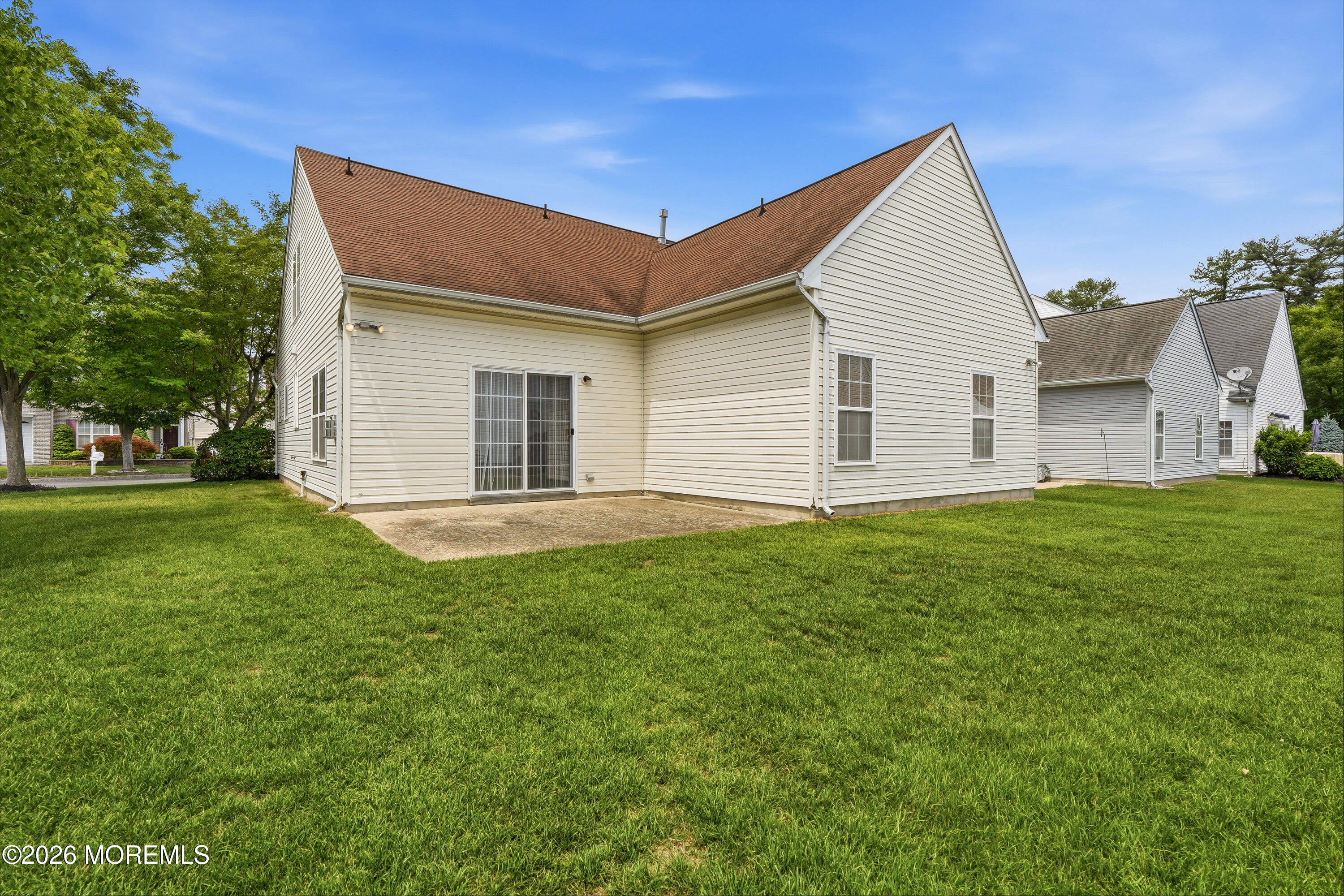 5 Holly Manor Court Helmetta NJ 08828