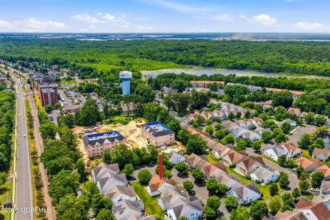 5 Holly Manor Court Helmetta NJ 08828