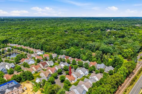 5 Holly Manor Court Helmetta NJ 08828