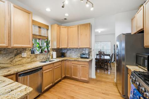 5 Holly Manor Court Helmetta NJ 08828
