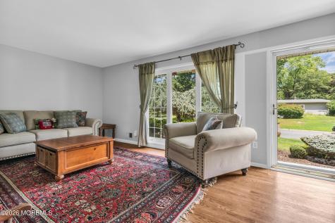 154 Parkview Terrace Lincroft NJ 07738