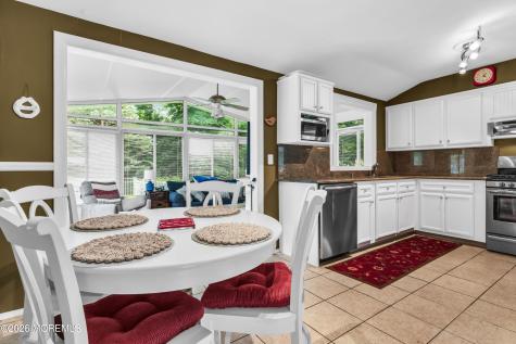 154 Parkview Terrace Lincroft NJ 07738
