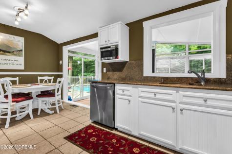 154 Parkview Terrace Lincroft NJ 07738