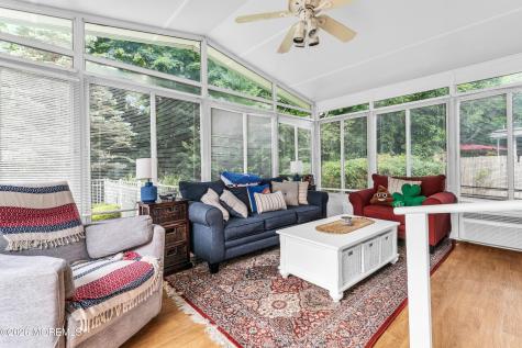154 Parkview Terrace Lincroft NJ 07738