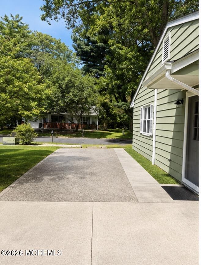 3 A Louisiana Way Whiting NJ 08759