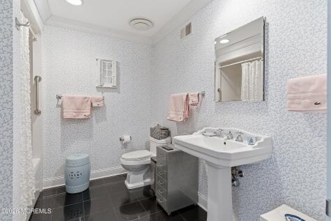 33 Sands Point Road Waretown NJ 08758