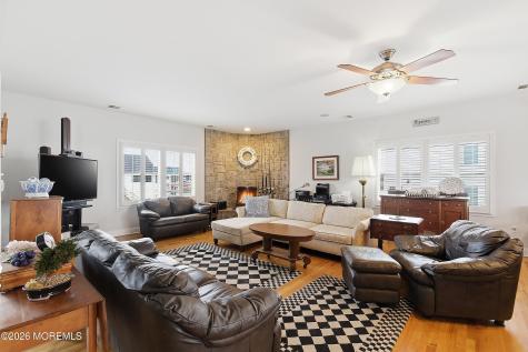 33 Sands Point Road Waretown NJ 08758