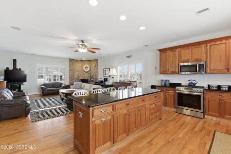 33 Sands Point Road Waretown NJ 08758