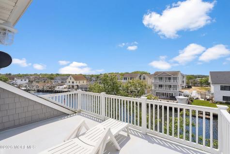 33 Sands Point Road Waretown NJ 08758