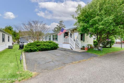 25 Village Road Morganville NJ 07751
