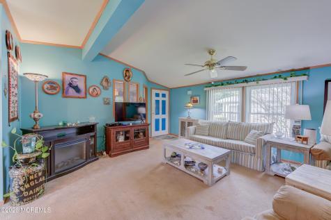25 Village Road Morganville NJ 07751