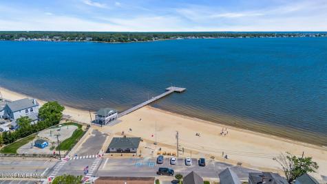 375 E Barnegat Avenue Bayville NJ 08721