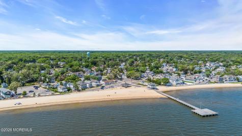 375 E Barnegat Avenue Bayville NJ 08721