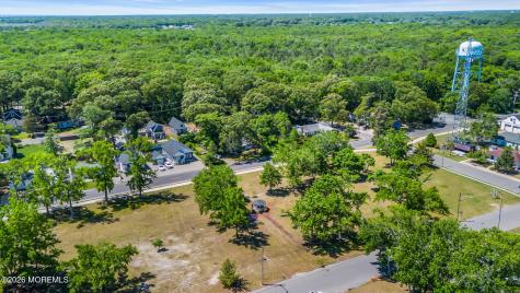 375 E Barnegat Avenue Bayville NJ 08721