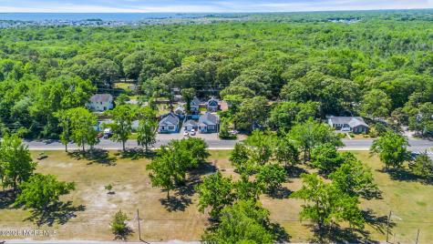 375 E Barnegat Avenue Bayville NJ 08721