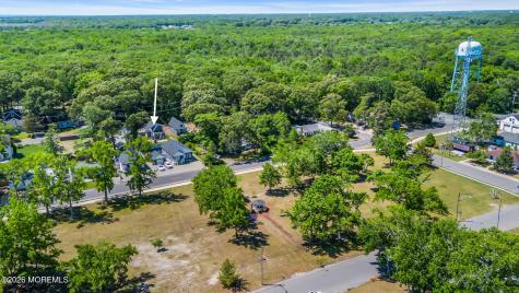 375 E Barnegat Avenue Bayville NJ 08721