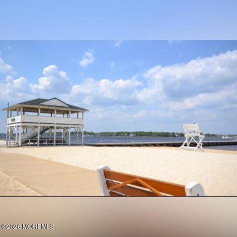 375 E Barnegat Avenue Bayville NJ 08721